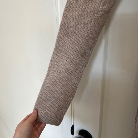 Toccin Stevie Tie-Front Dress - Picture 6 of 10